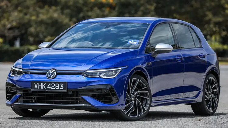 Volkswagen Golf R: Спортивное совершенство в каждой детали